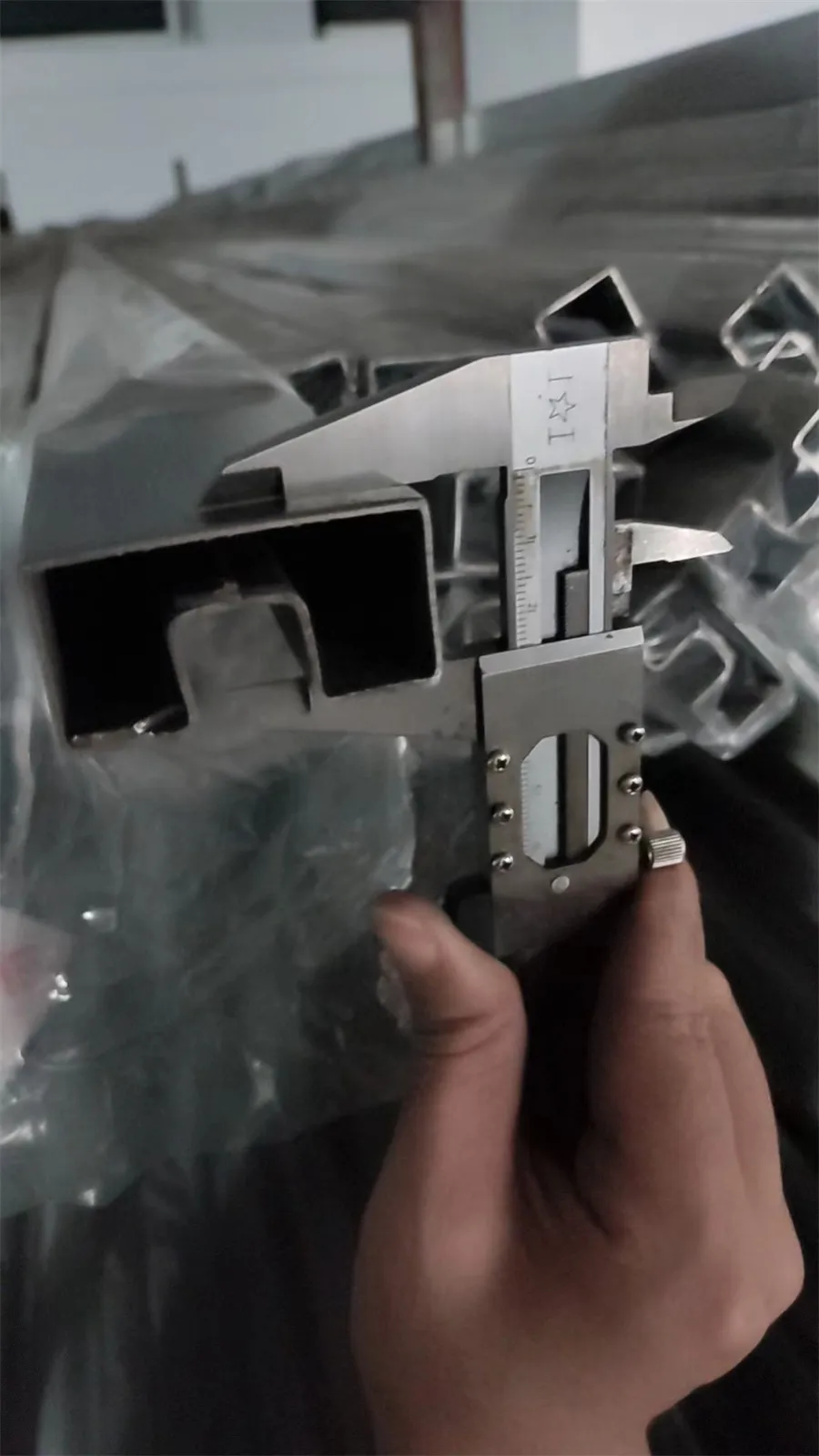 202钢和304不锈钢管的区别 202钢和304不锈钢管的区别